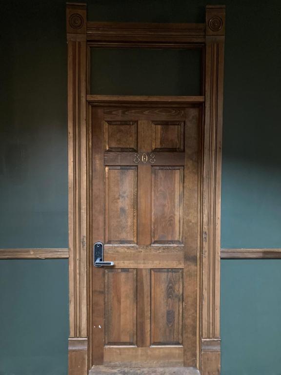 Grand Central Hotel - Image 7