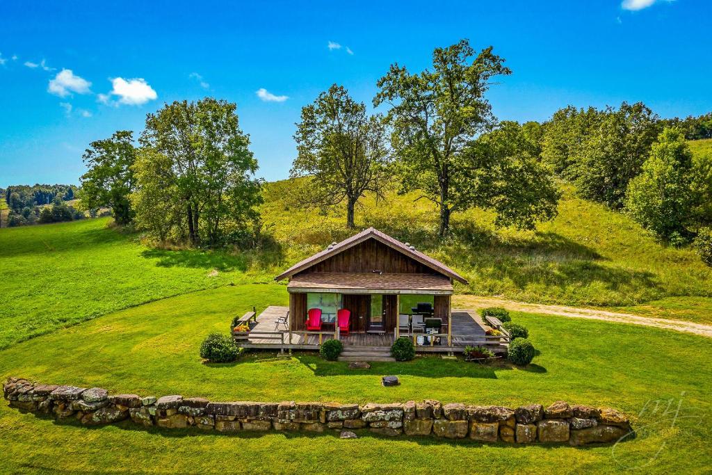 Hot Tub (Jacuzzi) - Photo 3