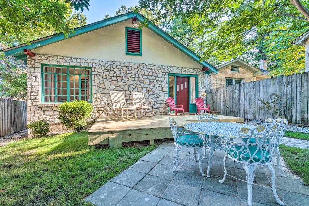 2 Mi to Hot Springs Natl Park Hot Tub Haven!