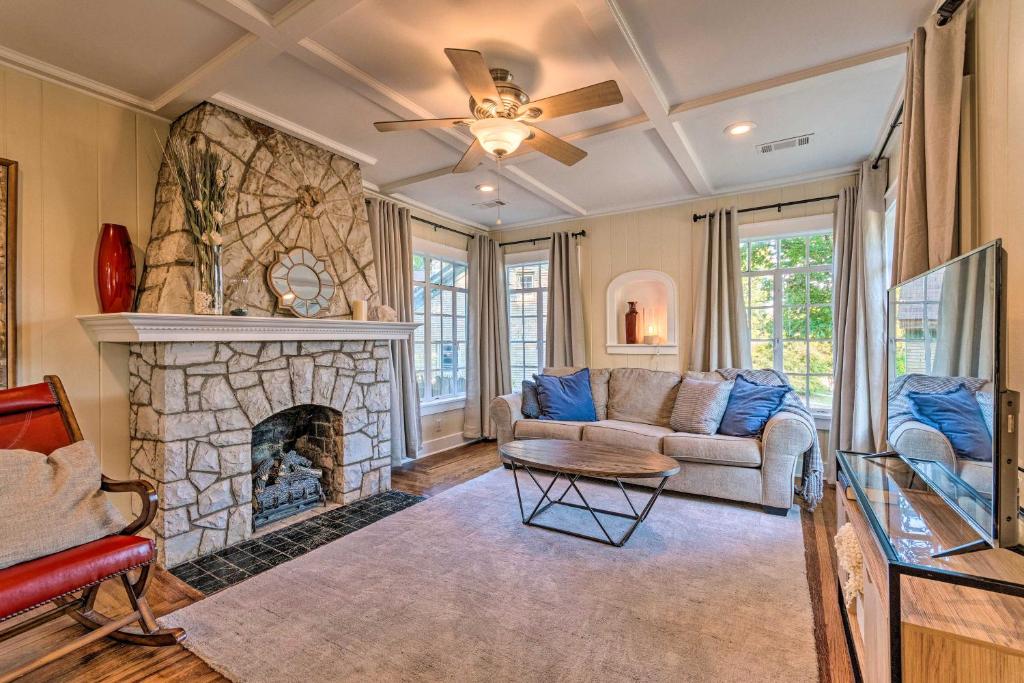 2 Mi to Hot Springs Natl Park Hot Tub Haven! - Image 5