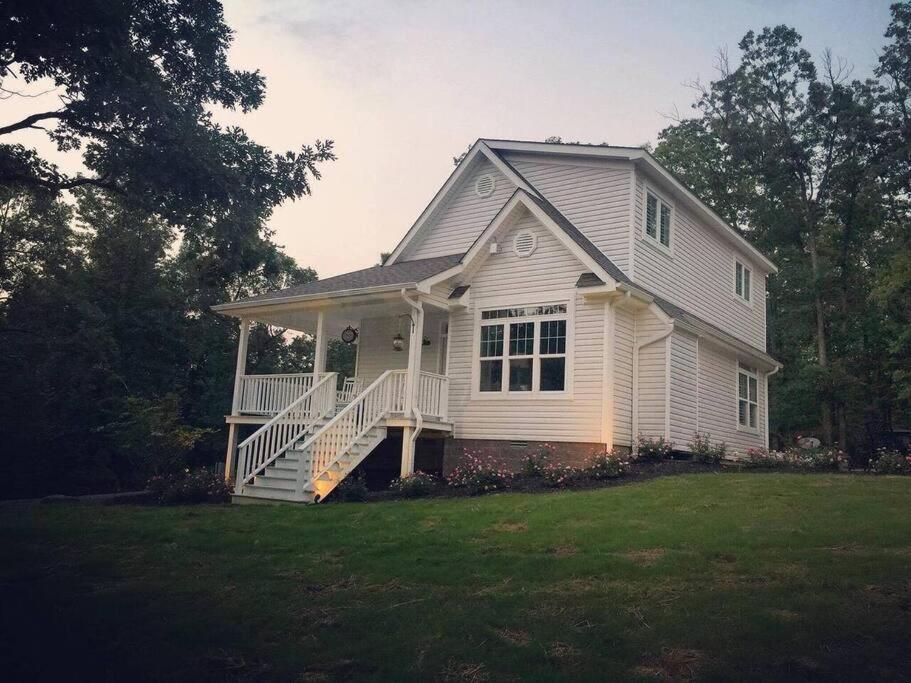 Primrose Cottage - Private Lake, Hot Tub, ATV Trails