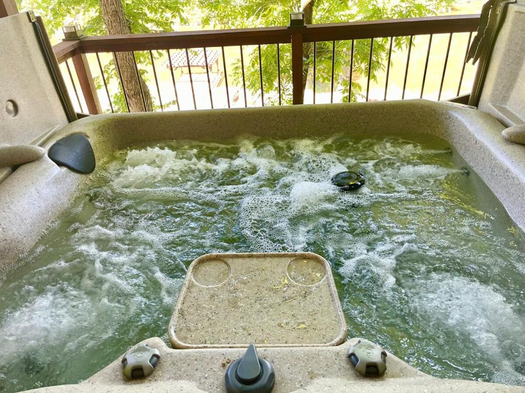 Little Red River Chalet