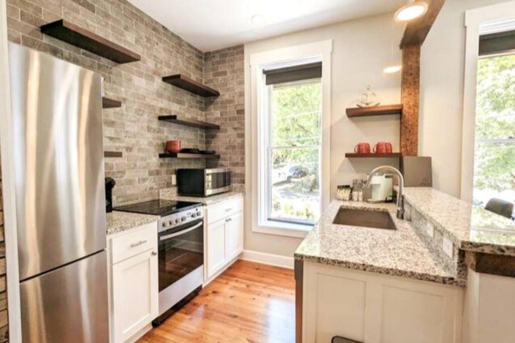 151 Spring Downtown Eureka Springs Suite E - Image 8