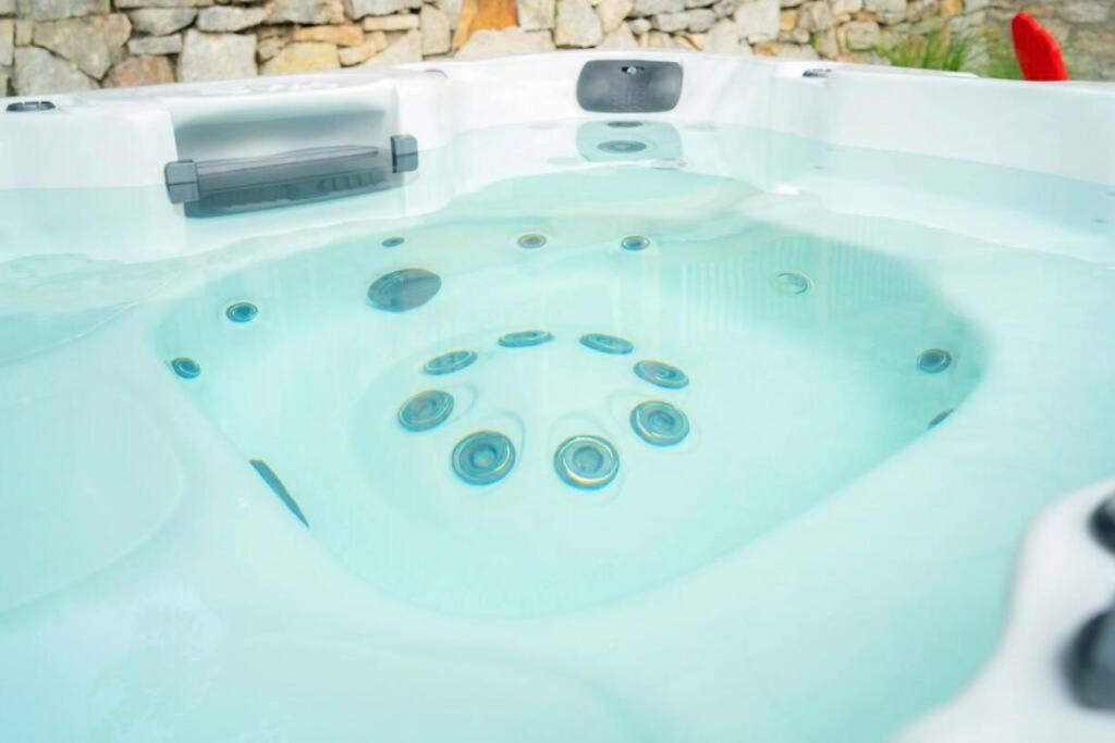 151 Spring Downtown Eureka Springs Suite E