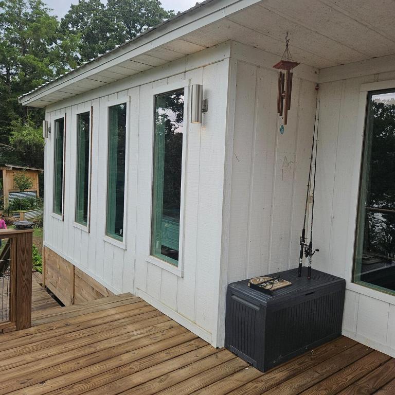 Hot Tub (Jacuzzi) - Photo 2