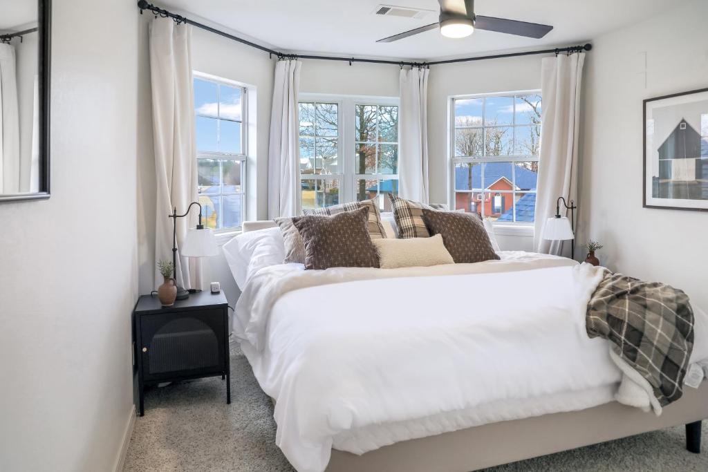 Lake Hamilton Carriage House 5BR; 3.5BA Sleeps 17! - Image 6