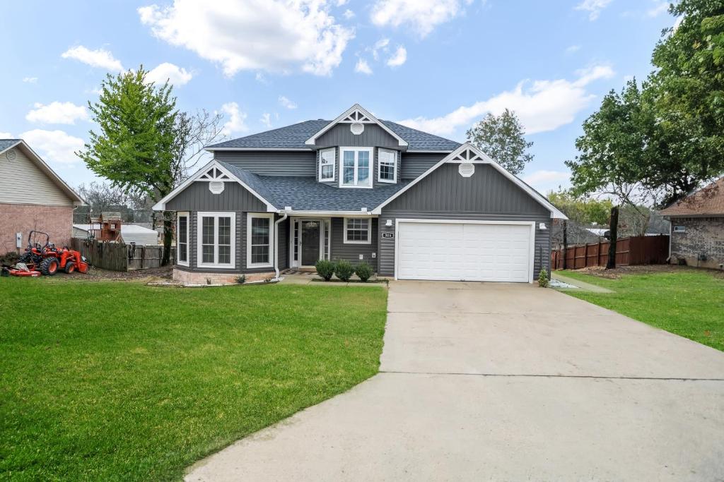 Lake Hamilton Carriage House 5BR; 3.5BA Sleeps 17! - Image 5