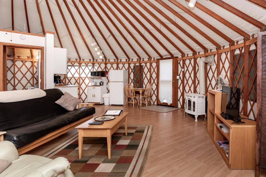 StoneWind Retreat - Image 5