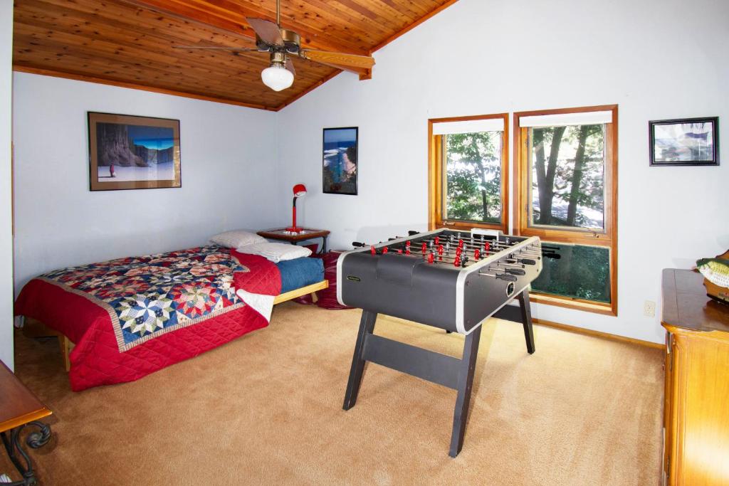 Lakefront with Hot Tub/Sauna-Beaver Lake,Arkansas - Image 8