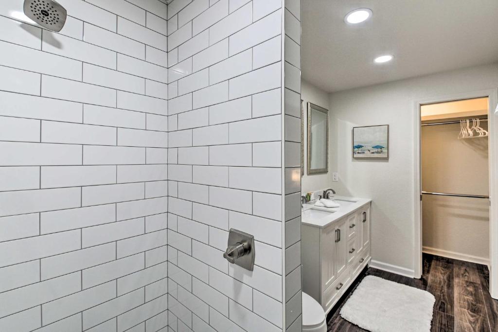 Boat Dock and Kayaks Waterfront Hot Springs Home! - Image 8