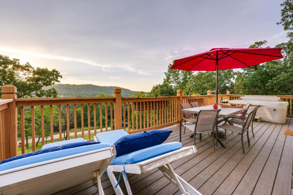 Hot Tub (Jacuzzi) - Photo 4