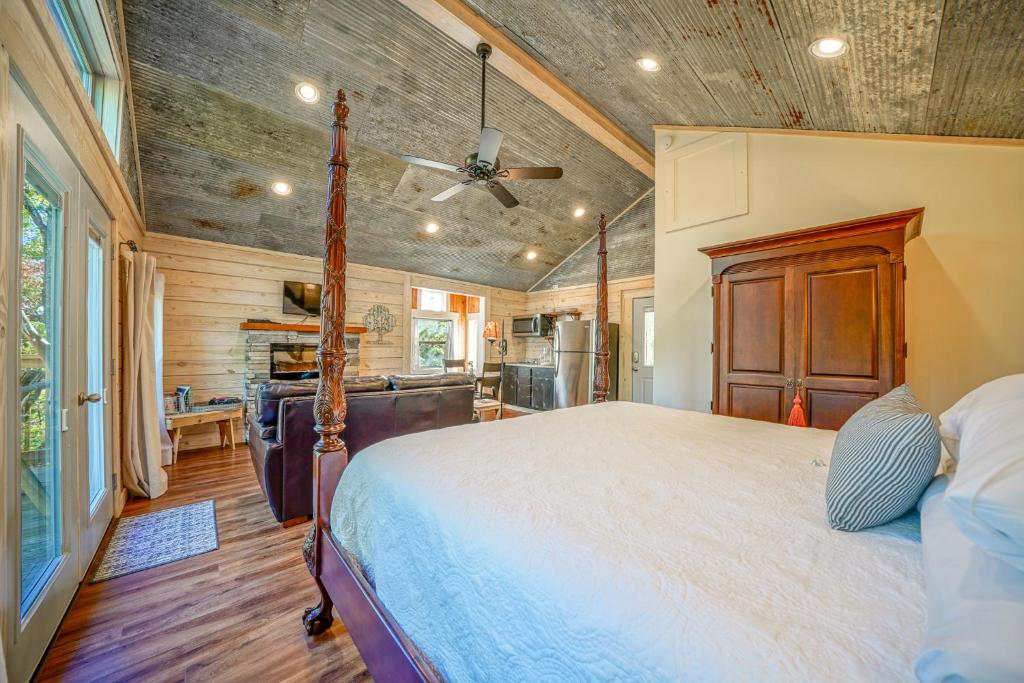 Starlight Haven Hot Springs - Image 6