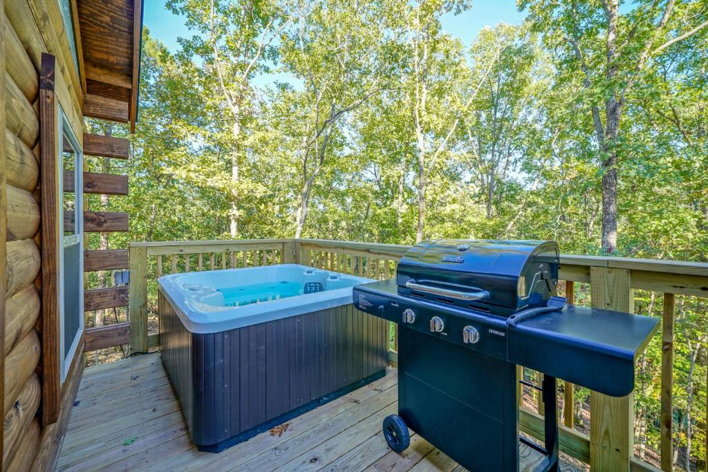 Hot Tub (Jacuzzi) - Photo 6