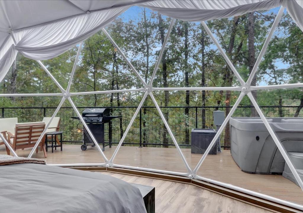 Hot Tub (Jacuzzi) - Photo 5