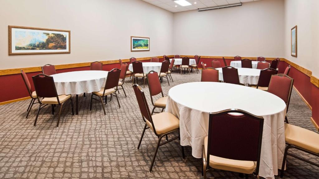 Osage Creek Lodge - Image 7