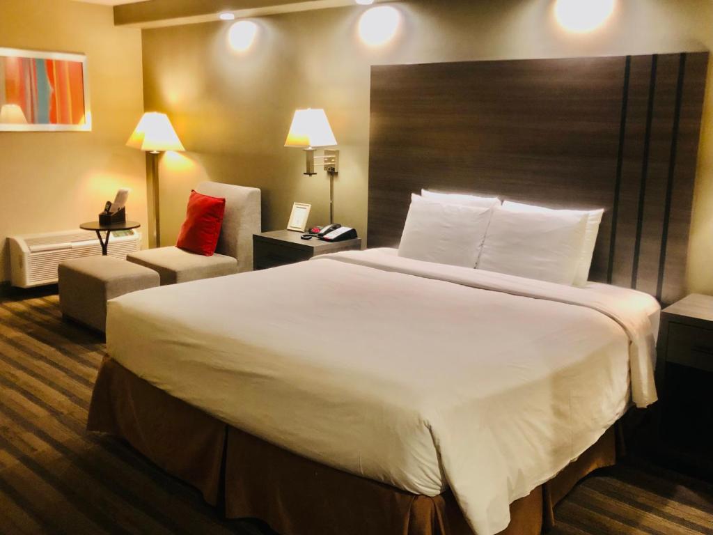 GreenTree Inn & Suites Los Angeles - Alhambra - Pasadena - Image 7