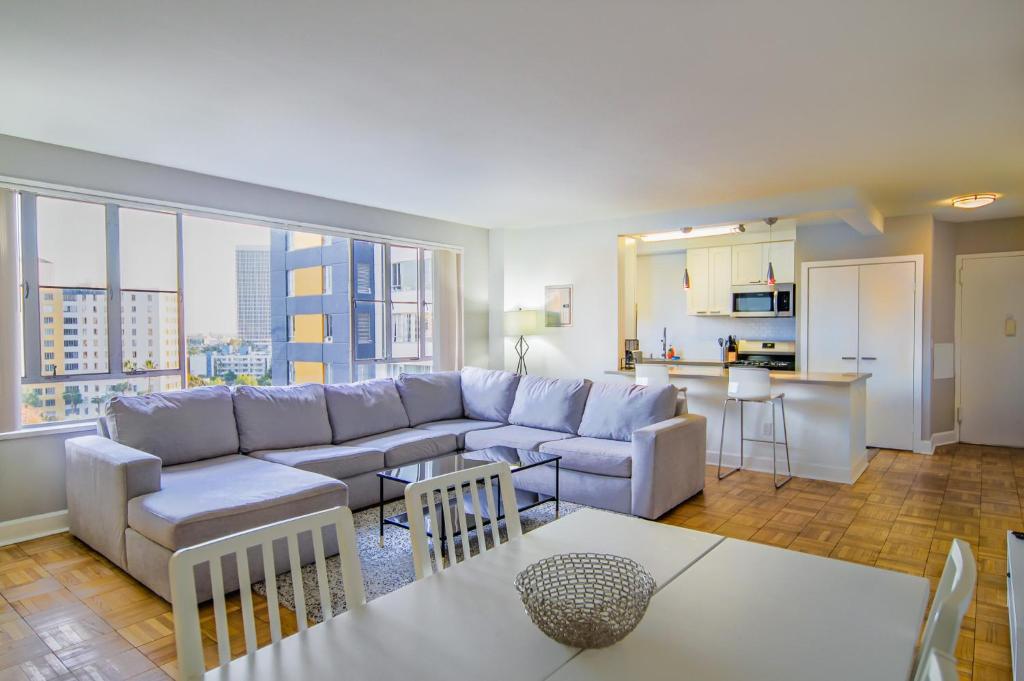 Luxury 2 Bedroom 2 Bathroom Residence Great View