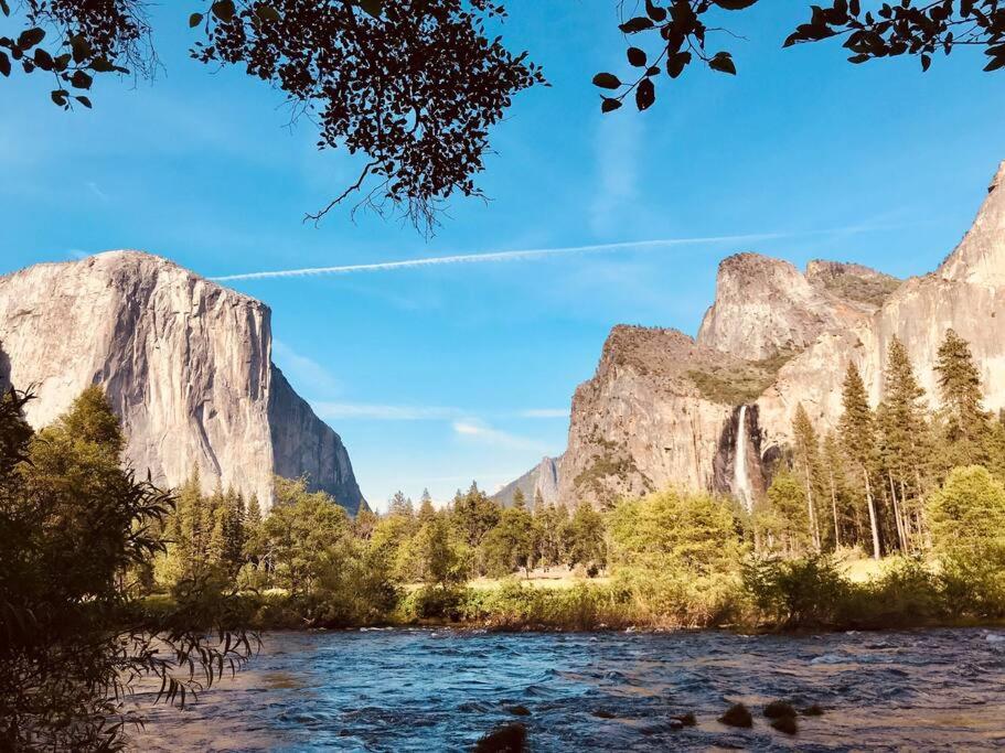 Green Cabin in Midpines
