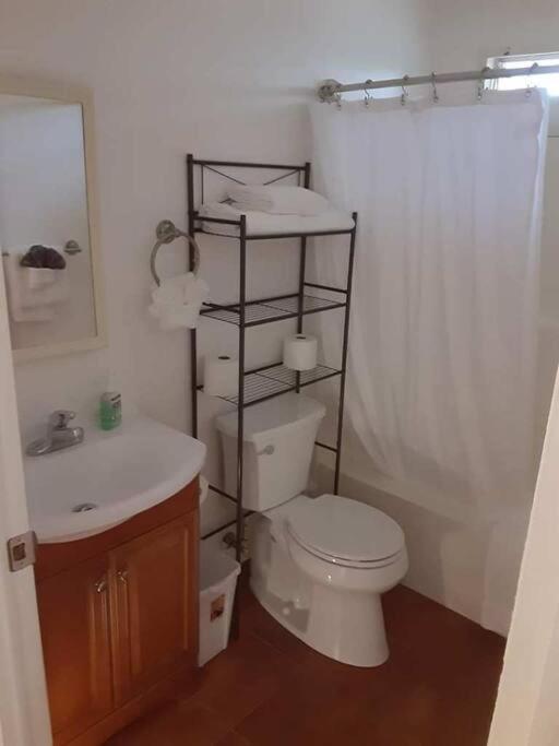 Hot Tub (Jacuzzi) - Photo 2