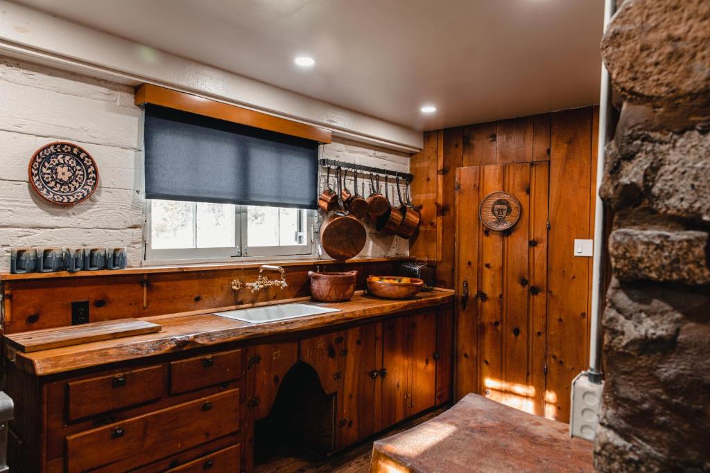 The Fireside Inn - Image 6