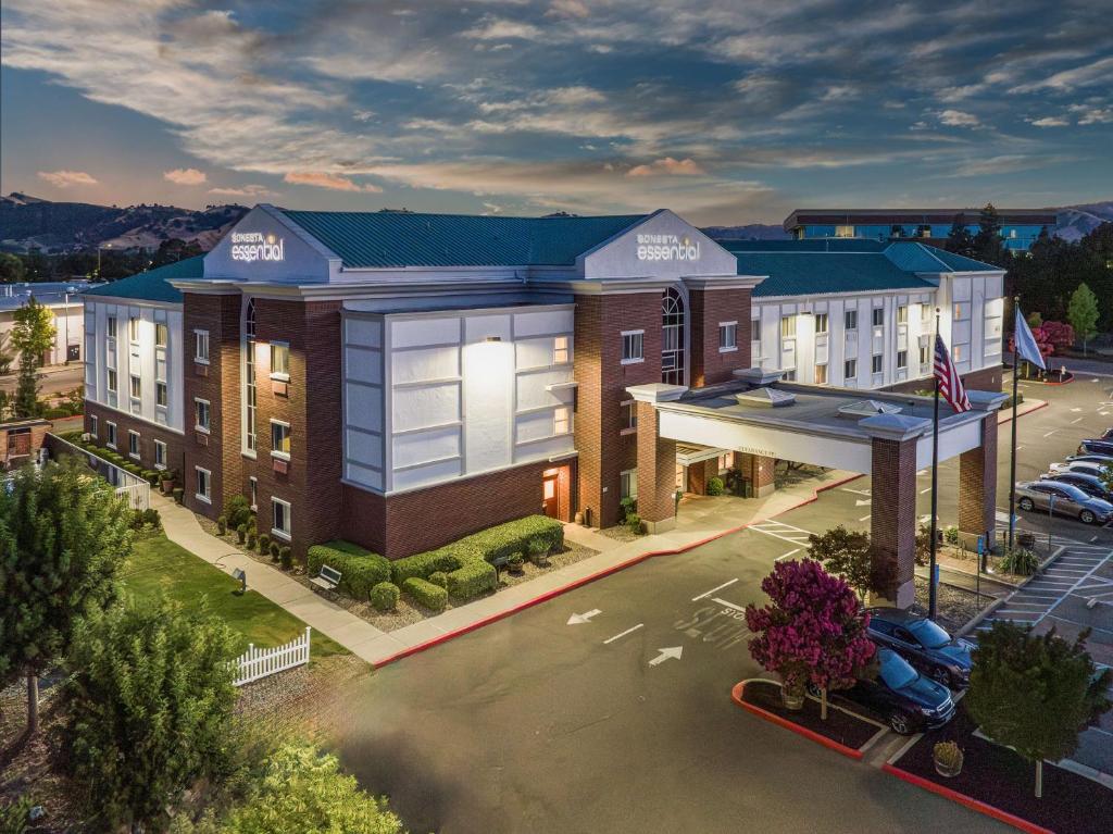 Sonesta Essential Vacaville Napa Valley - Image 4