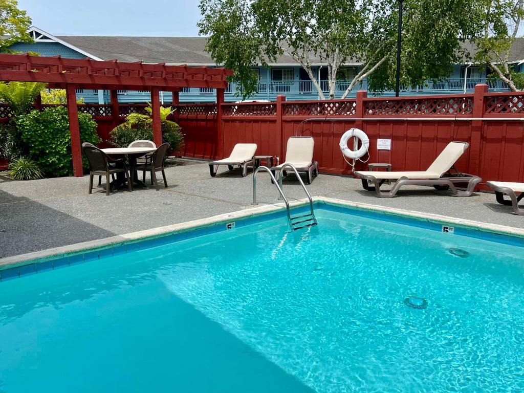 Best Western Country Inn - Image 4