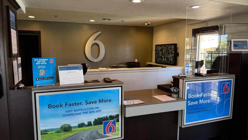 Motel 6-Lodi, CA - Image 8