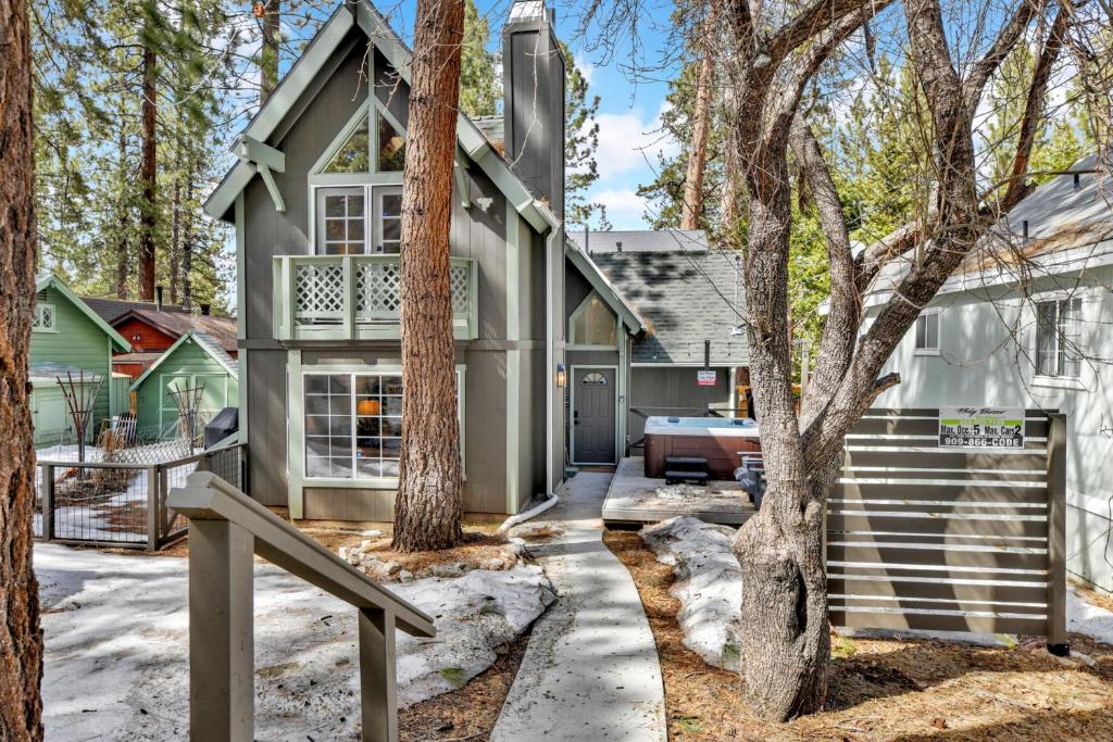 Hot Tub (Jacuzzi) - Photo 3