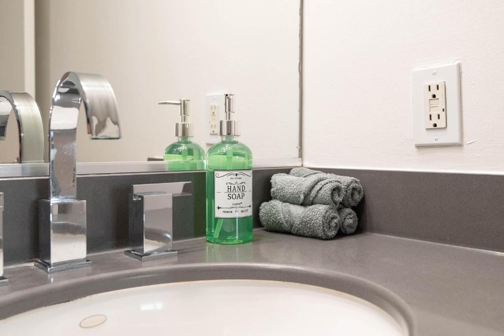 Skyline Suites - Image 4