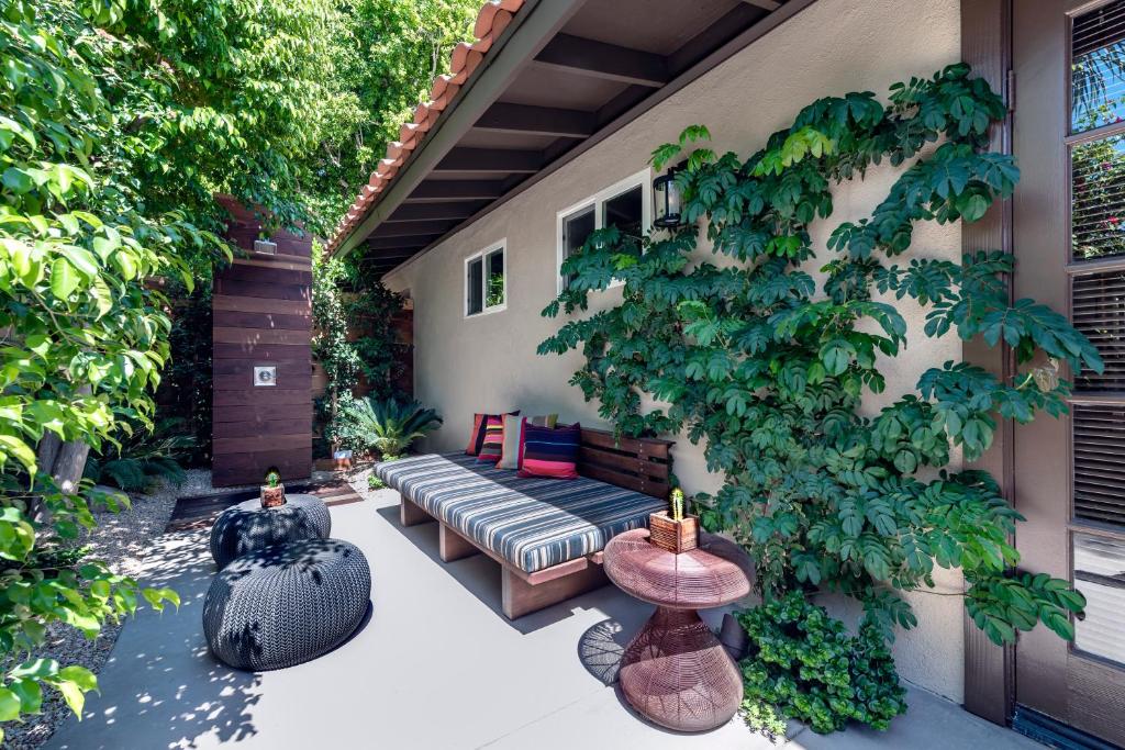 Santiago Resort - Palm Springs Premier Gay Men’s Resort - Image 8