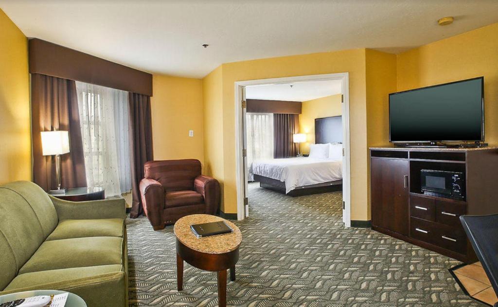 Holiday Inn Express Hotel & Suites San Jose-Morgan Hill by IHG - Image 5