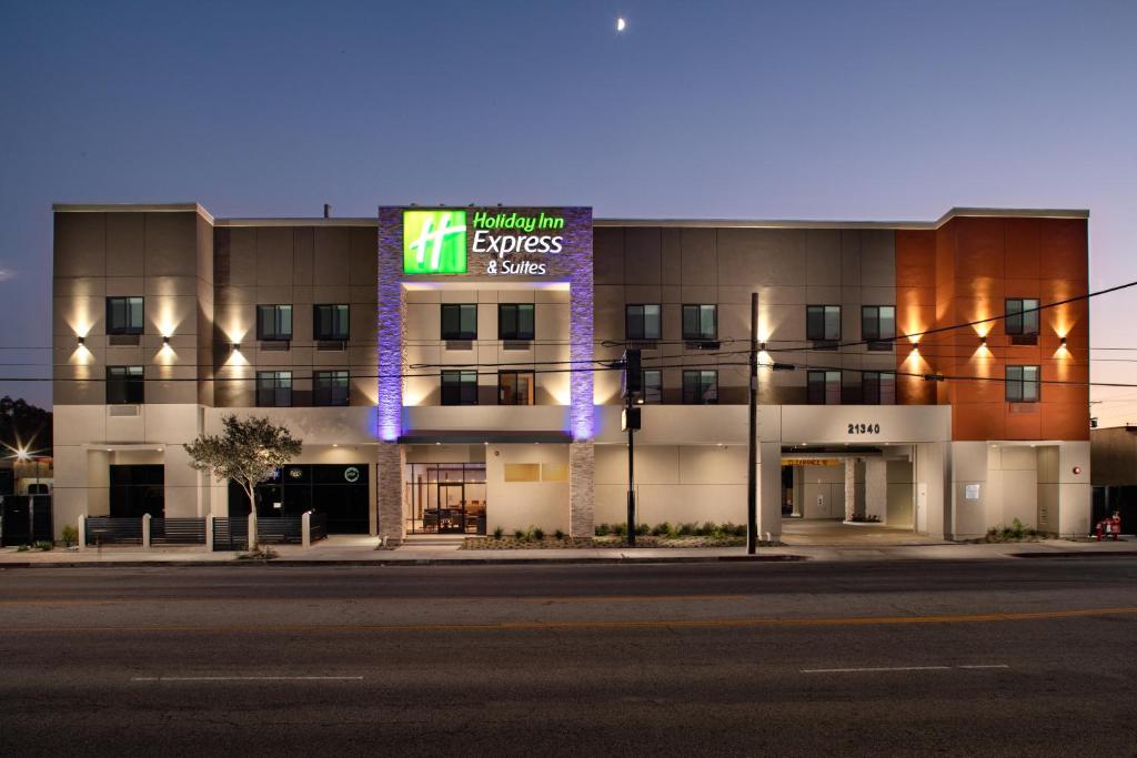 Holiday Inn Express & Suites Chatsworth by IHG - Image 7