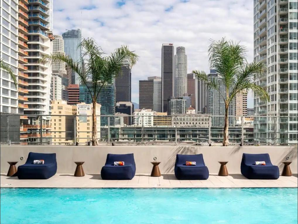 Elegant Luxury 1 Bedroom studio in Downtown LA - Image 4