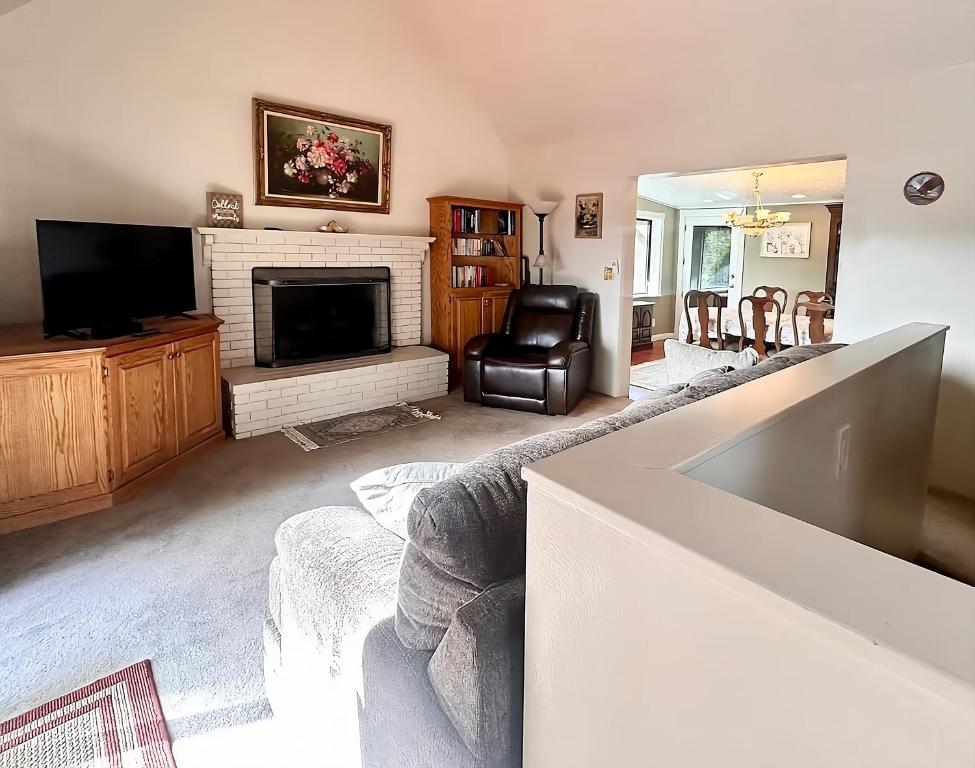 Eaglenest Inn with Pool & SPA - Image 6