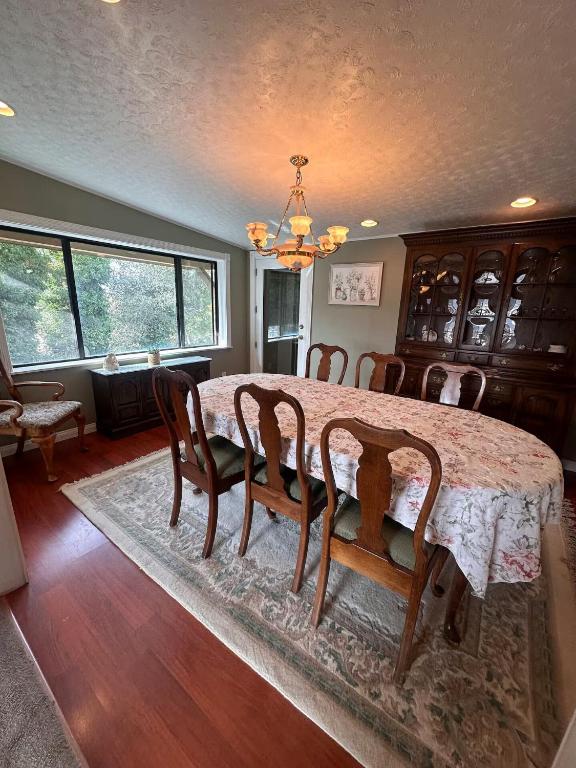 Eaglenest Inn with Pool & SPA - Image 5