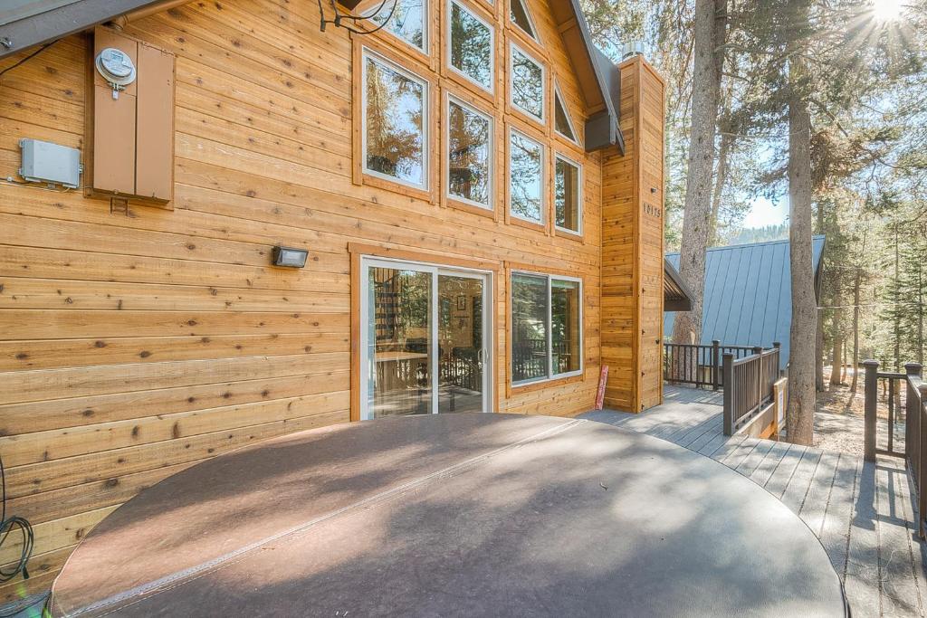 Hot Tub (Jacuzzi) - Photo 6