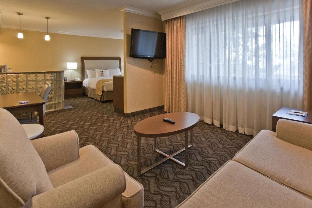 DoubleTree by Hilton Rosemead - Image 6