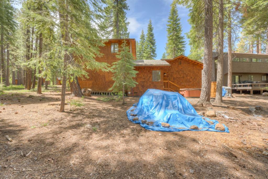 Hot Tub (Jacuzzi) - Photo 3