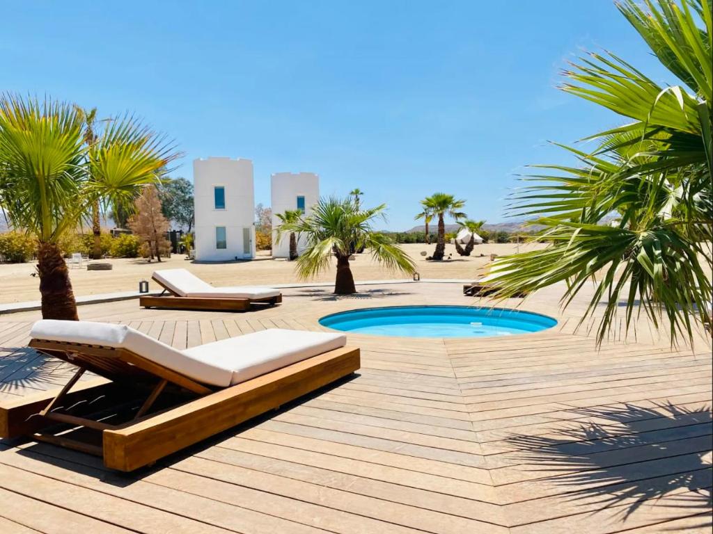 Hot Tub (Jacuzzi) - Photo 4