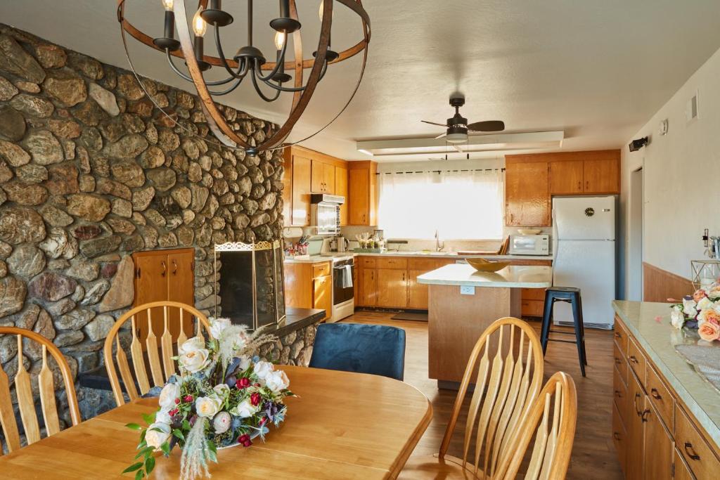 Bed and Barrel at Stonehouse Cellars - Image 5