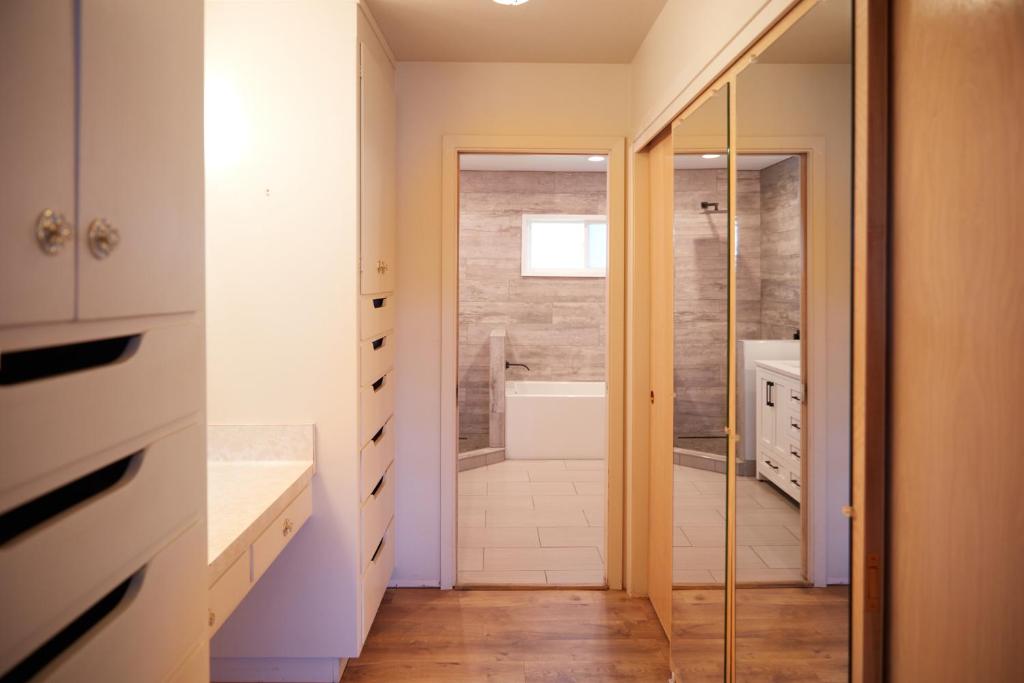 Hot Tub (Jacuzzi) - Photo 2