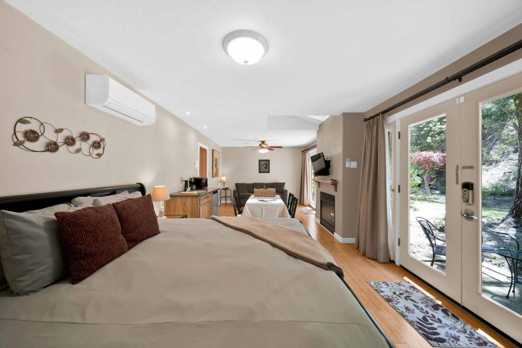 The Inn at Shasta Lake - Image 6