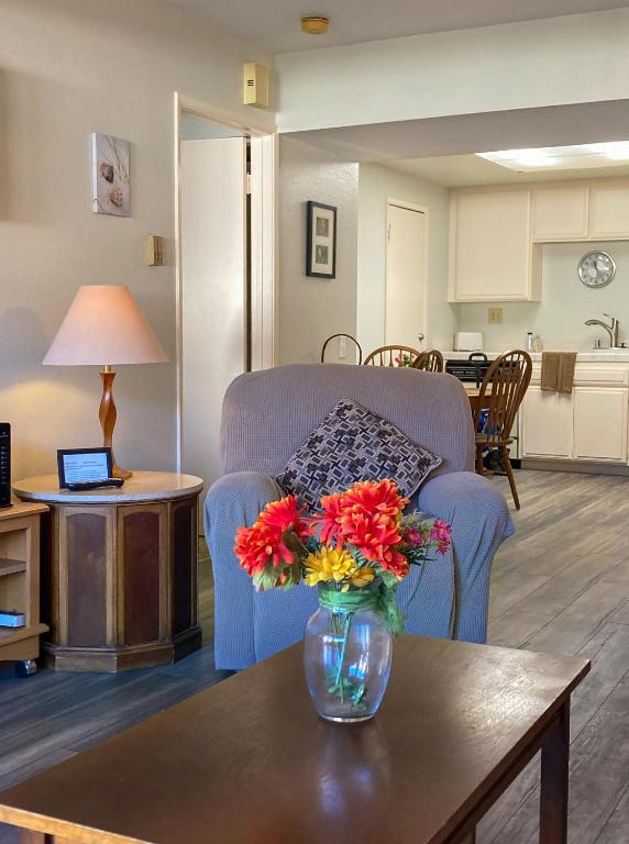 Catalina's Got Cart Condo - Image 5