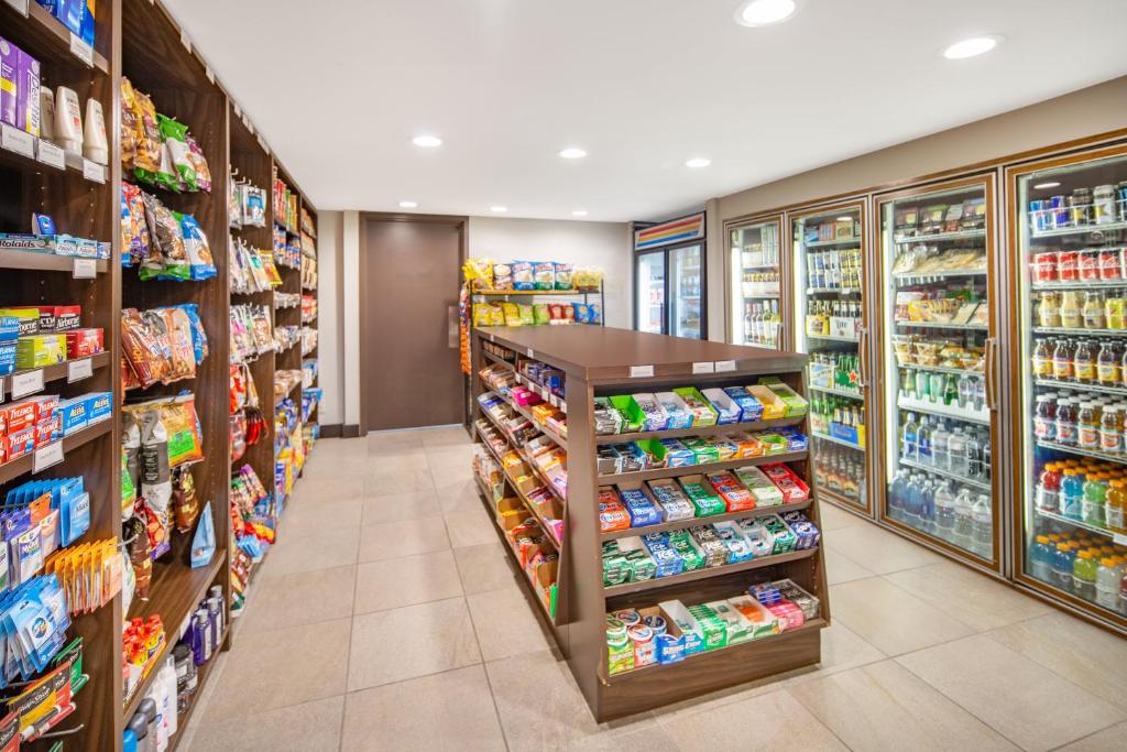 Holiday Inn Express San Diego Airport-Old Town by IHG - Image 6