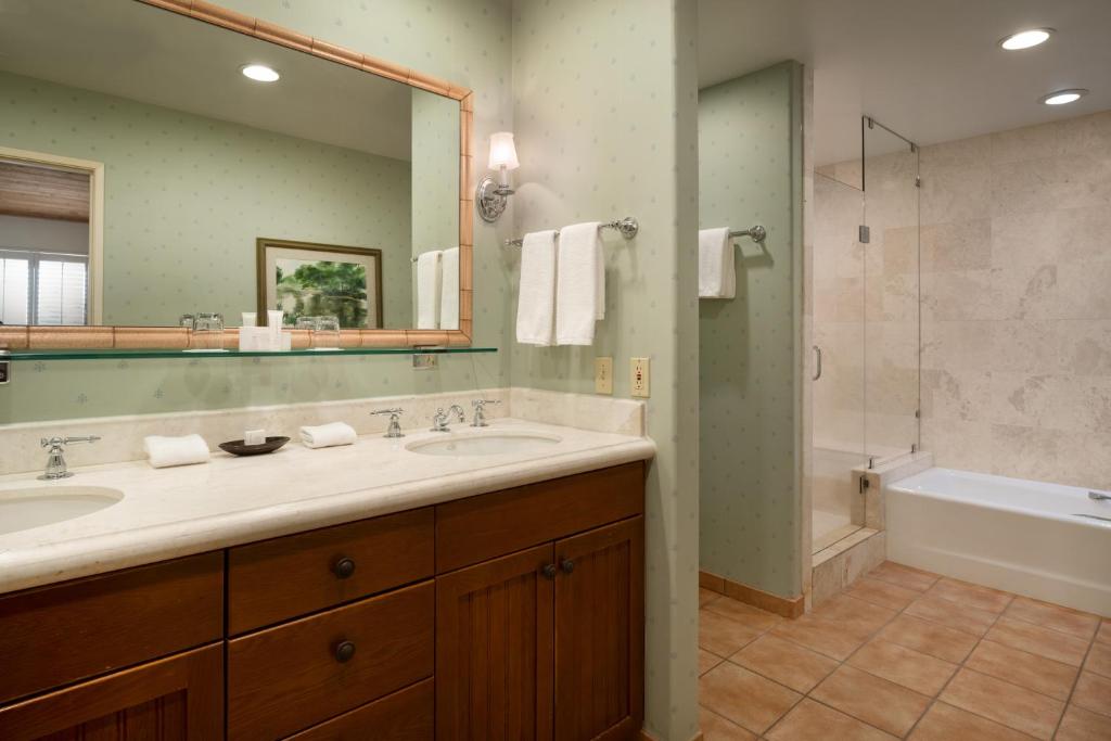 Hot Tub (Jacuzzi) - Photo 2