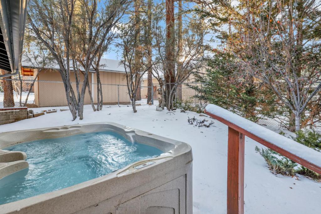 Wildwood Lodge by Big Bear Vacations Hot Tub Ultra Cozy Fox Farm Retreat