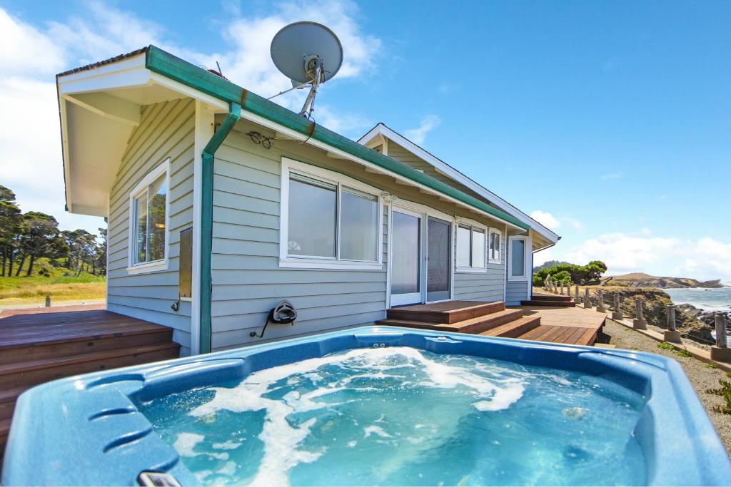 Hot Tub (Jacuzzi) - Photo 4