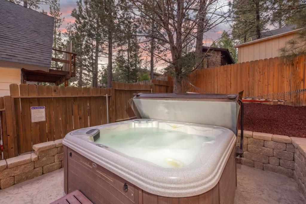 Hot Tub (Jacuzzi) - Photo 6