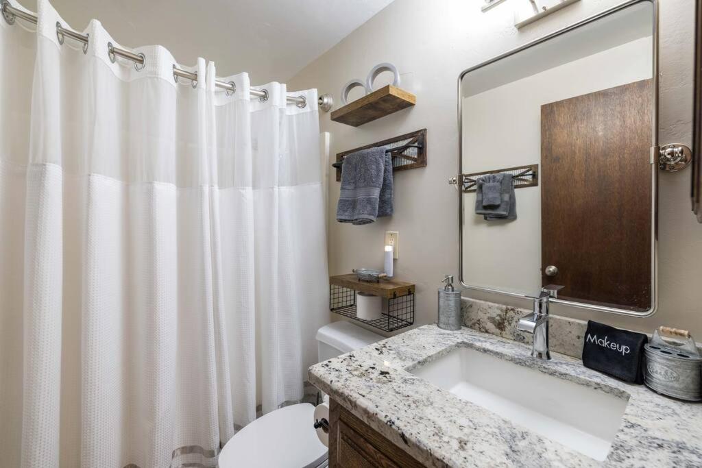 Hot Tub (Jacuzzi) - Photo 3