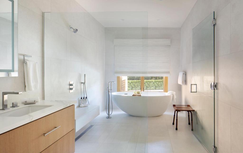 Hot Tub (Jacuzzi) - Photo 3